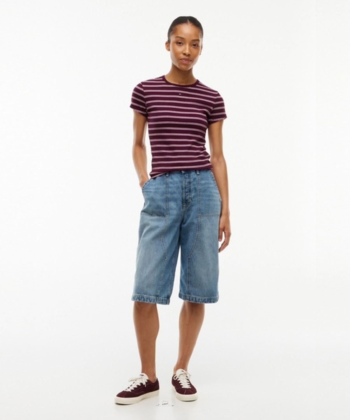 타미진스(TOMMY JEANS) 와이드 핏 찰리 루즈 데님 쇼츠 (T32G7NEQ60TWT11A5)