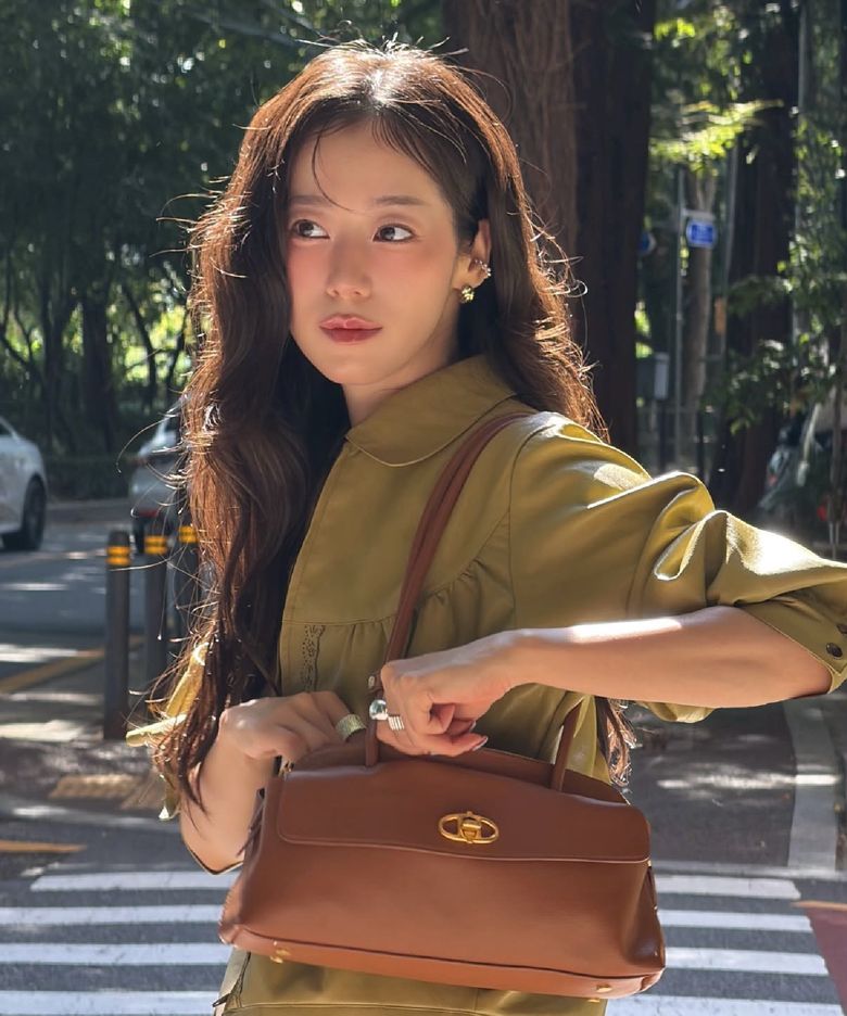 [BIJOU] 브라운 비쥬 숄더백 M AABA6F310W2