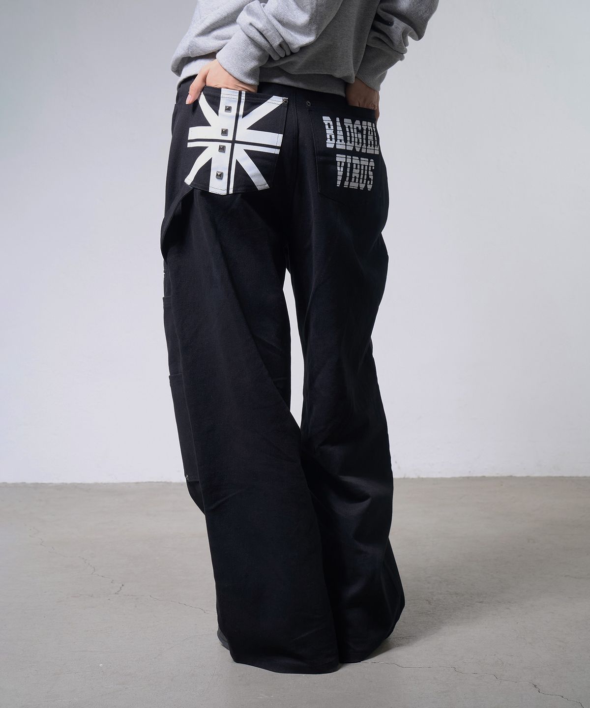 팬시클럽(FANCY CLUB) 배드걸 카고 팬츠 (BLACK) F26ZD474