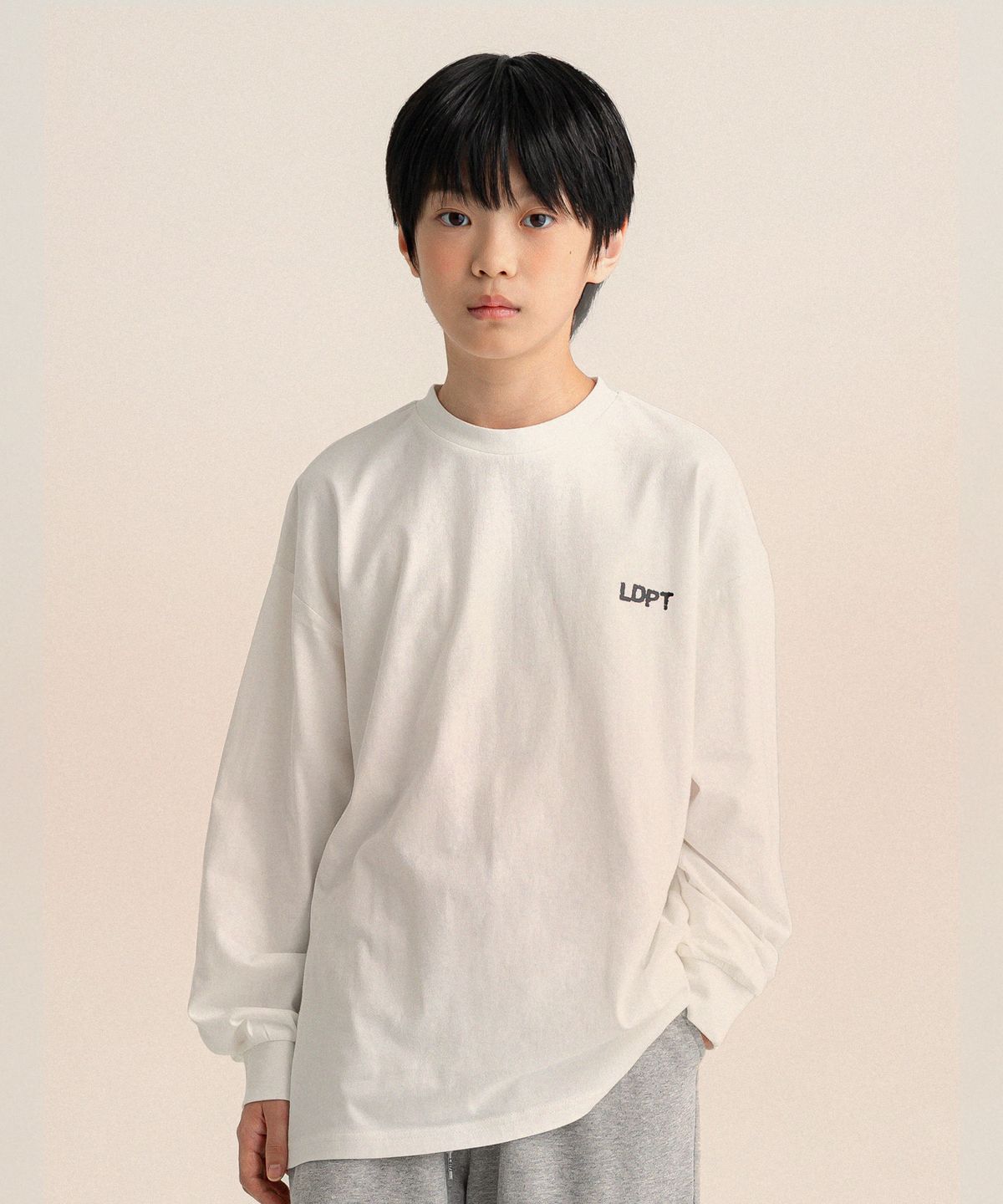 리틀뎁(LITTLE DEPT) 페인팅 백 로고 티셔츠 White