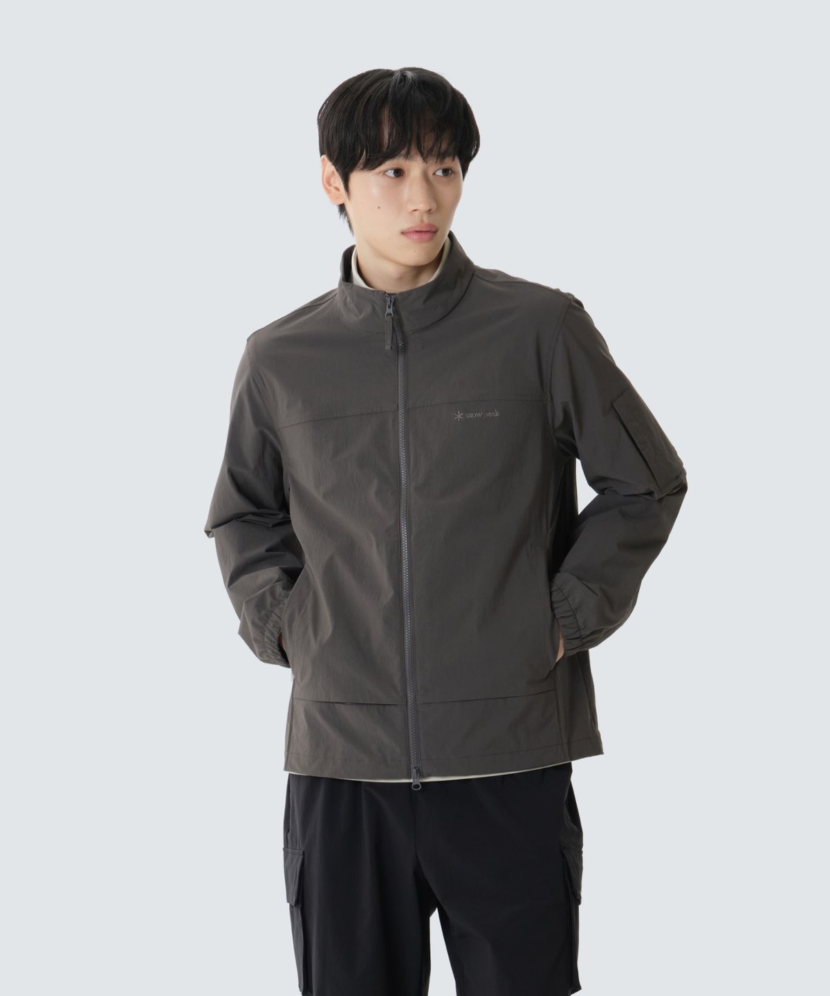 스노우피크 어패럴(SNOWPEAK APPAREL) 루트 스탠드넥 바람막이 (S26FMRWB68) Chocolate Khaki