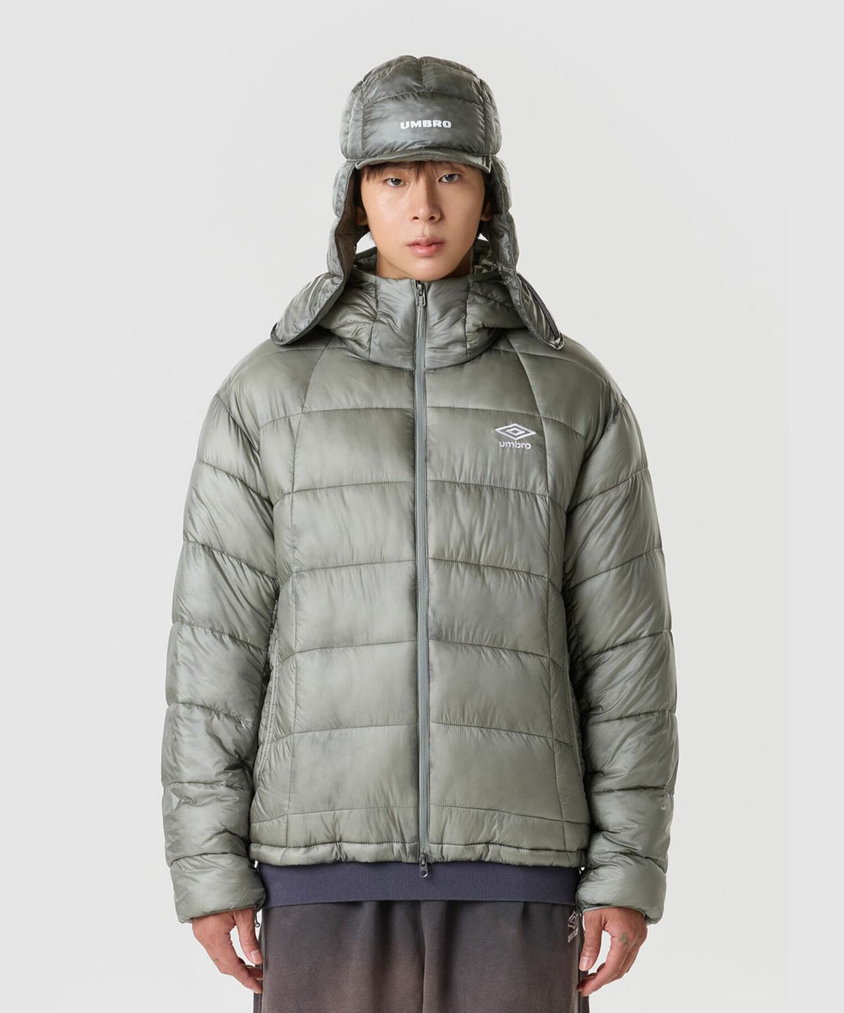 엄브로(UMBRO) 엑스레이 후드 경량 패딩 자켓 카키 UR421CPJO1