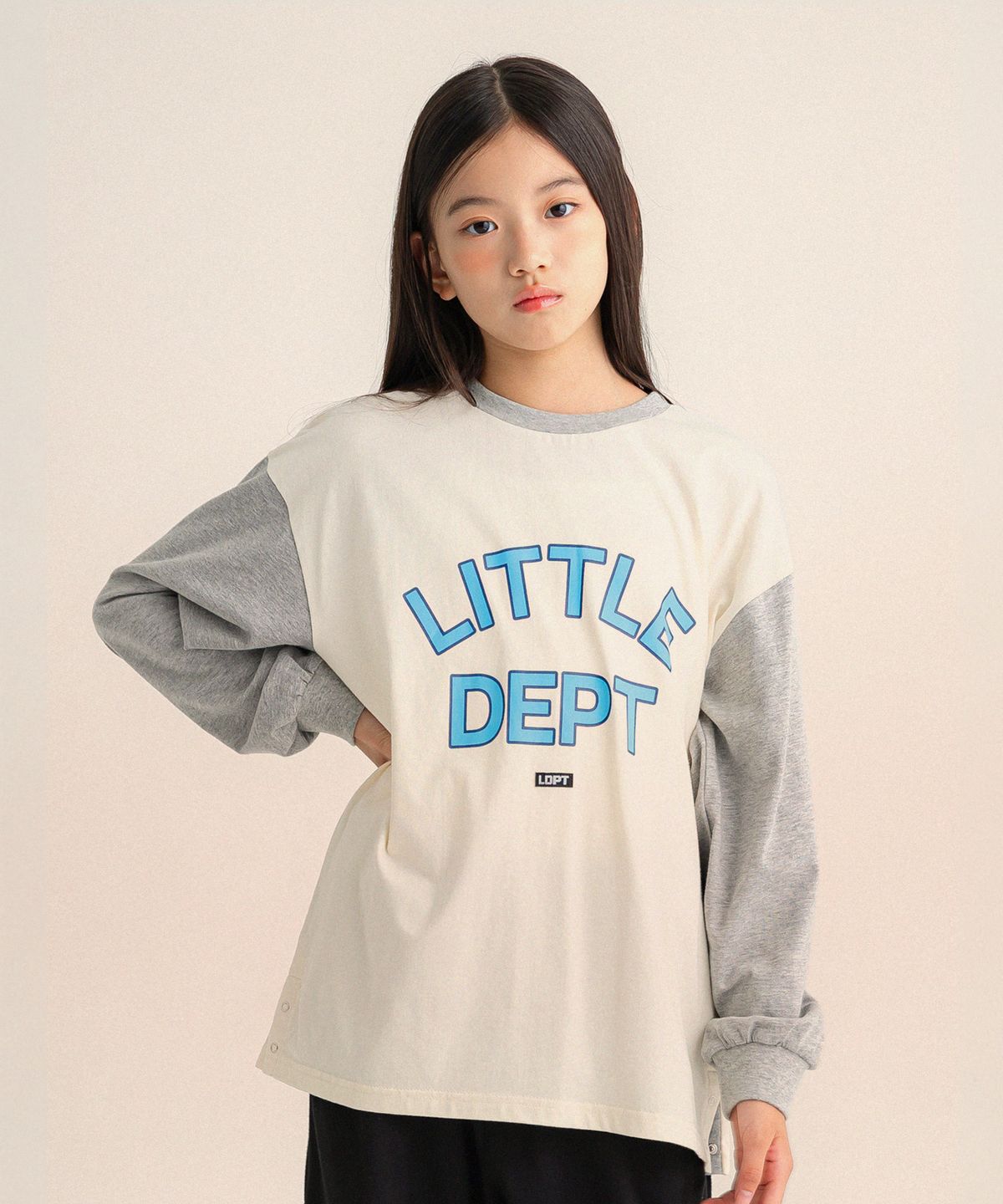 리틀뎁(LITTLE DEPT) 배색 레터링 티셔츠 Grey
