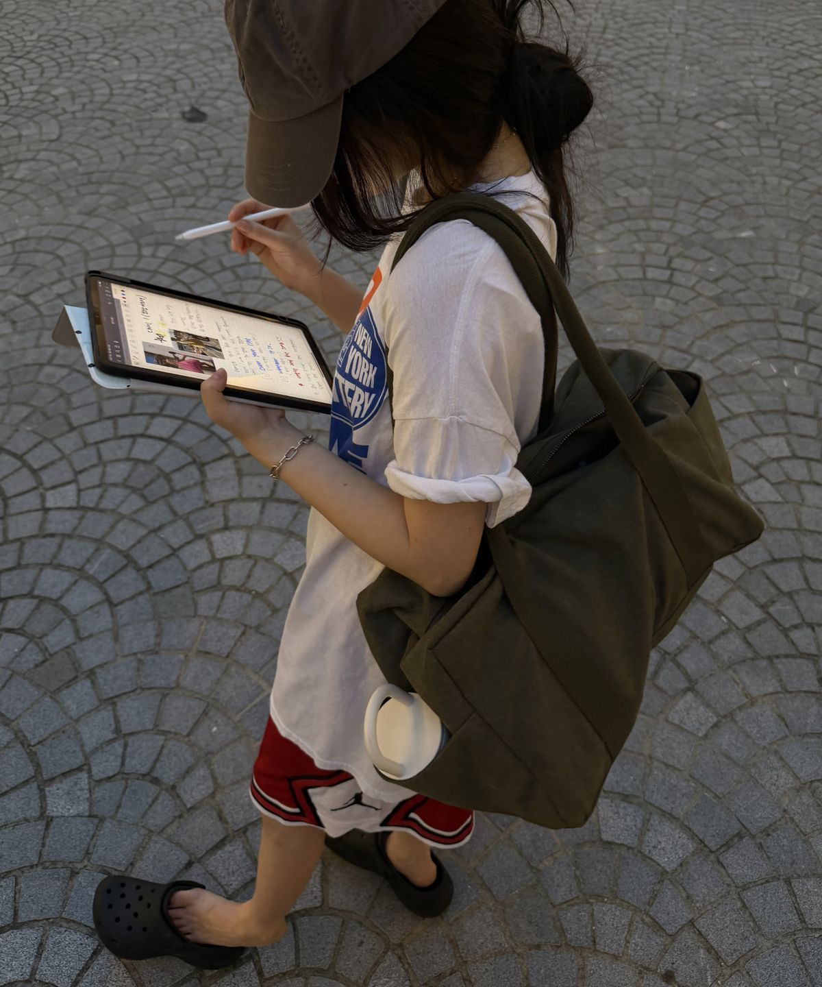 로긴 앤 로지(ROGIN N ROSIE) Vintage Boston Duffel Bag Khaki