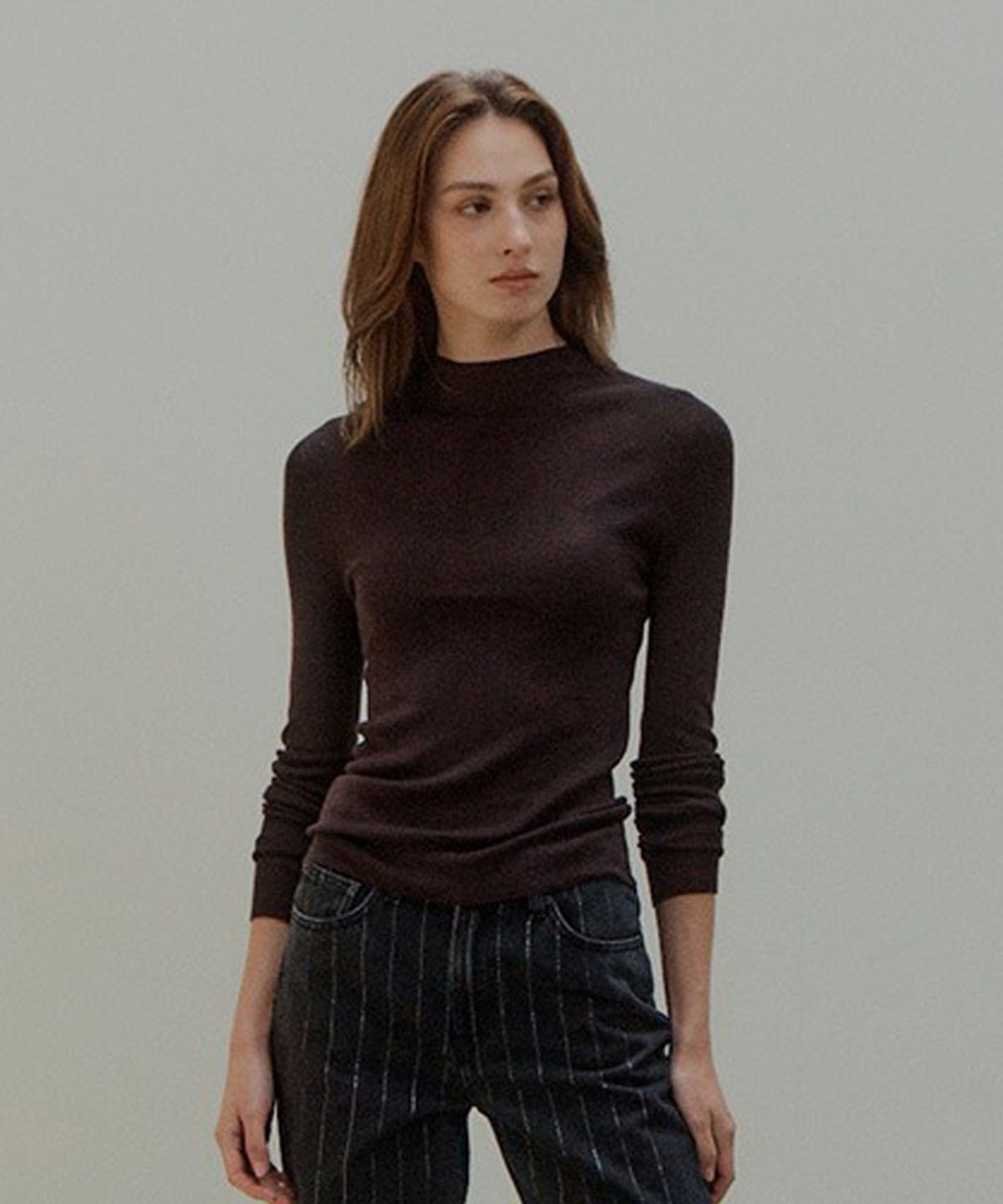 바니스뉴욕(BARNEYS NEWYORK) 26FW 울트라 파인울100 홀가먼트 풀오버 와인브라운
