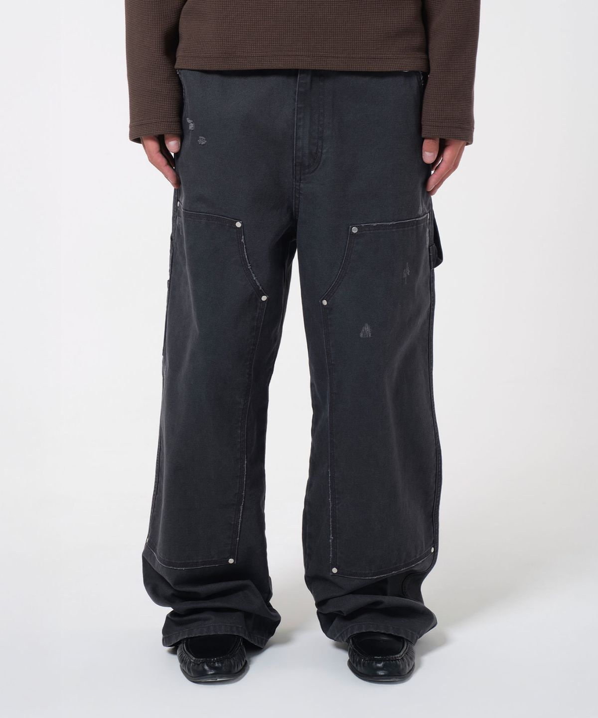 다이브인(DIVEIN) DAMAGED OXFORD DOUBLE KNEE PANTS (CHARCOAL)