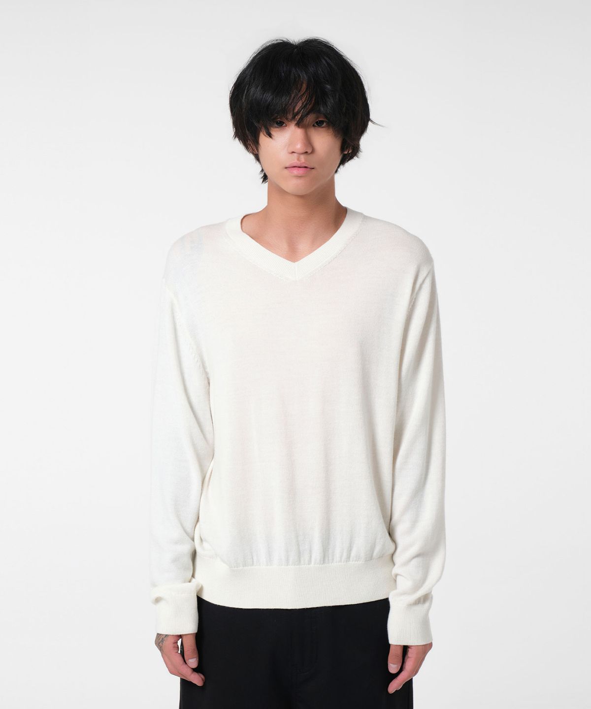 다이브인(DIVEIN) LOOSED FINE WOOL V-NECK KNIT (CREAM)