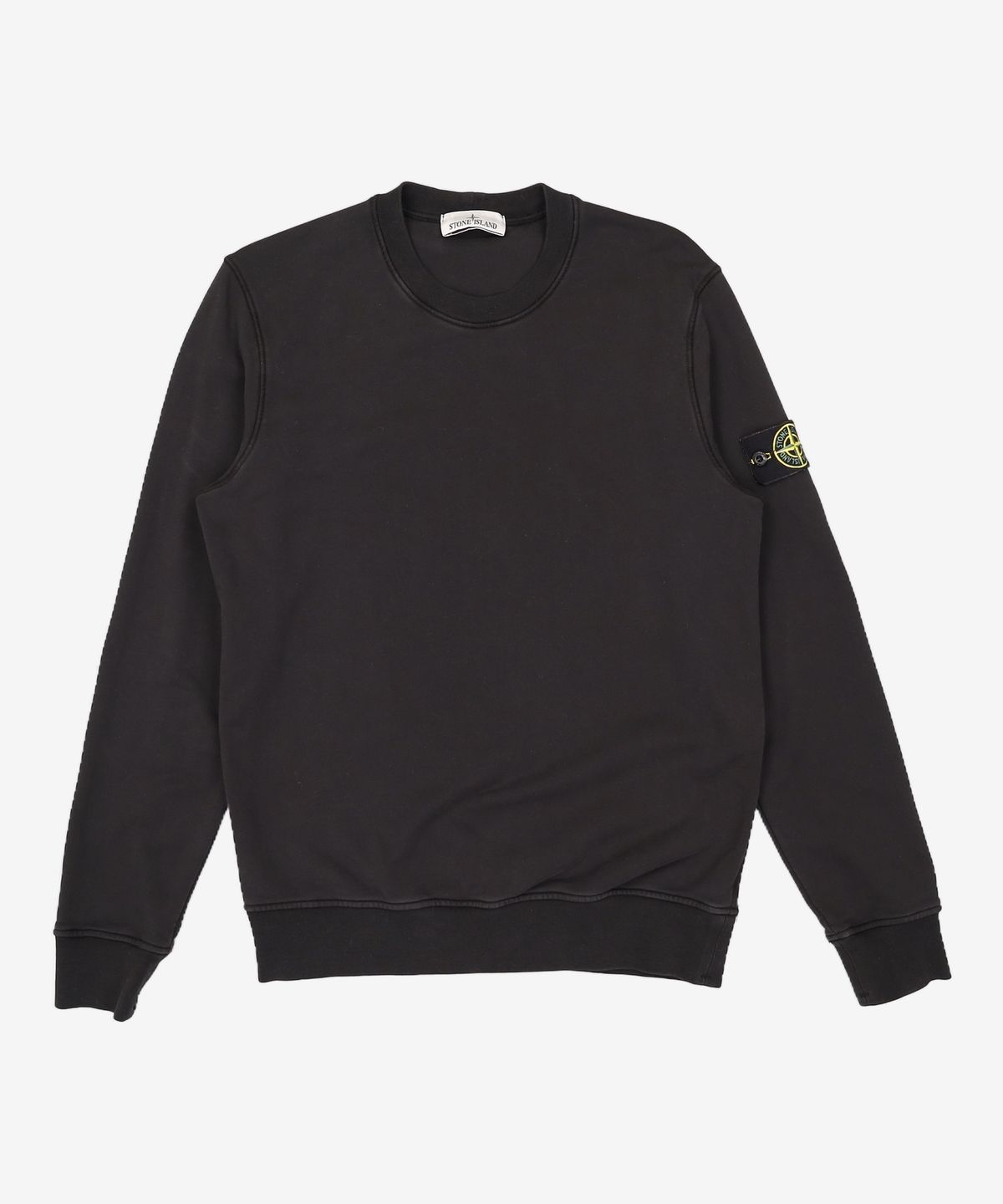 스톤아일랜드(STONE ISLAND) 남성 와펜 패치 클래식 플리스 스웨트셔츠 - 블랙 / 101563051A0029 L