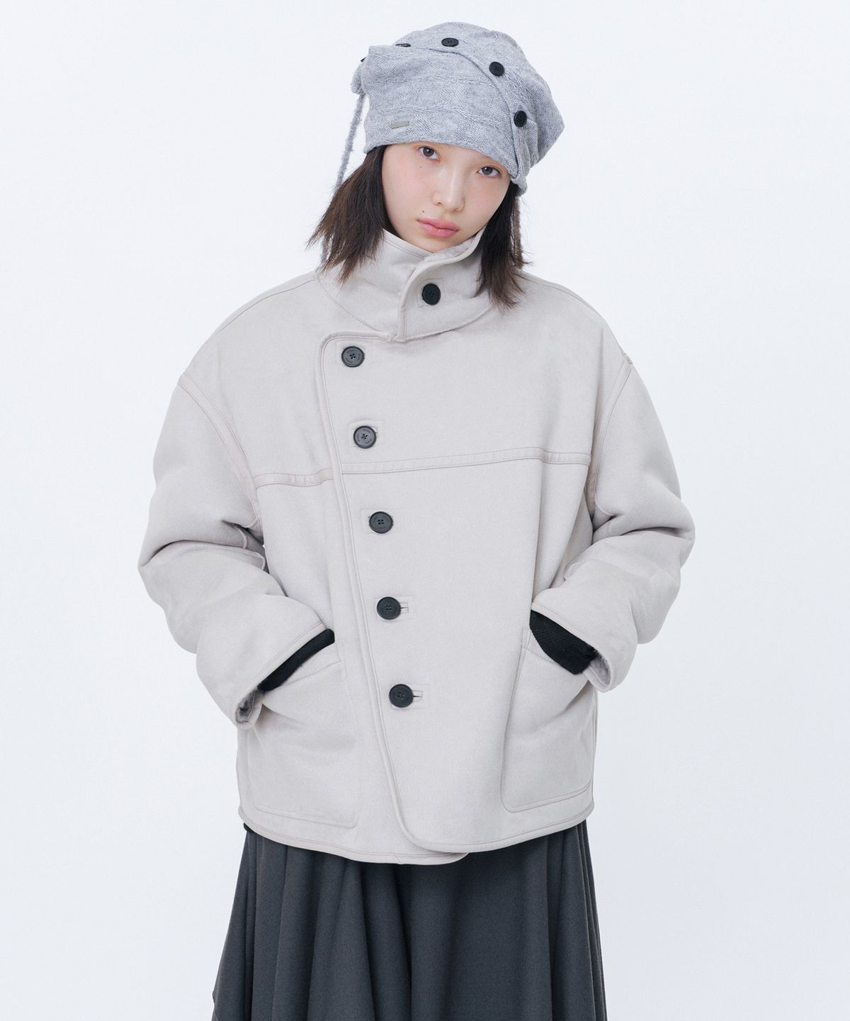 미세키서울(MISEKI SEOUL) Diagonal reversible shearing jacket BEIGE GREY