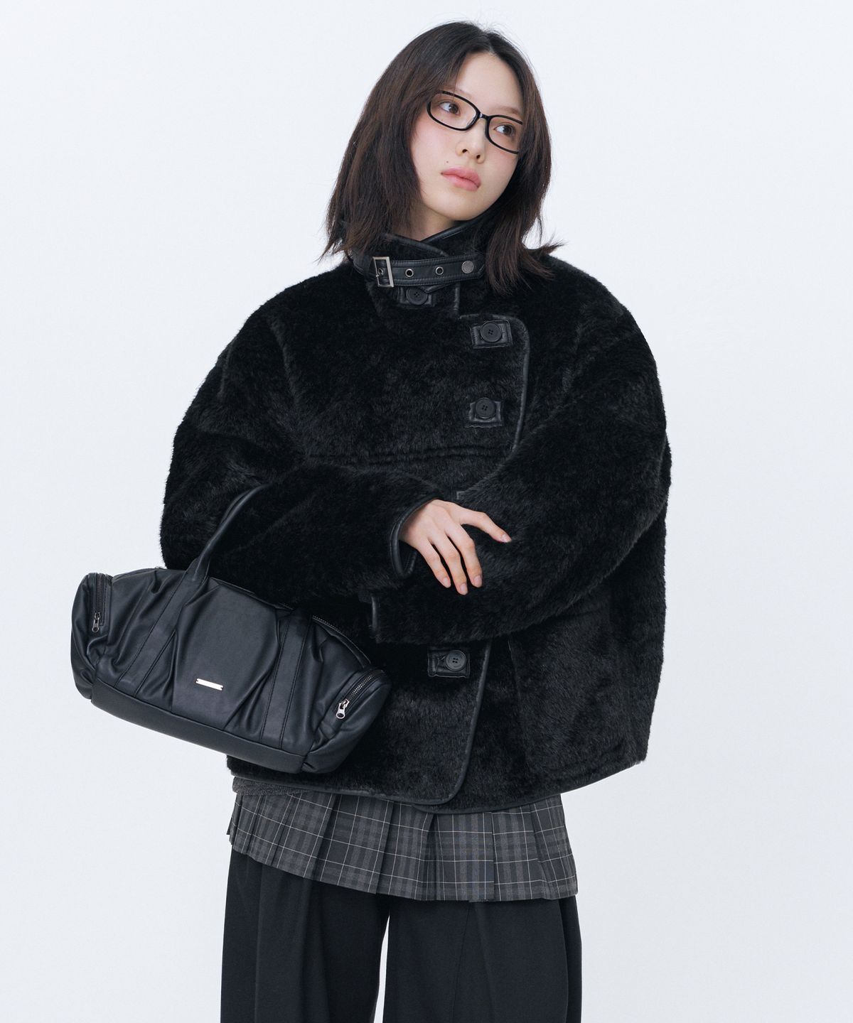 Diagonal reversible shearing jacket