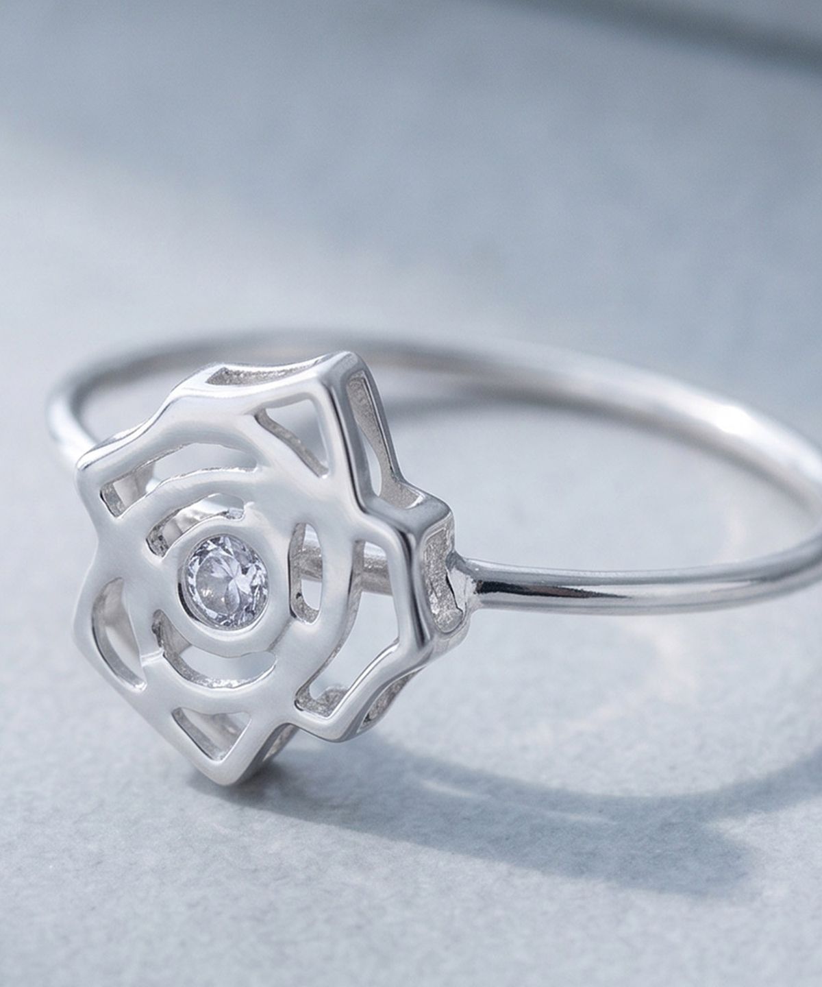 엘렌쥬얼리(HELENE JEWELRY) 실버 925 Silver 레이카 플라워 미스 링 은 실 반지