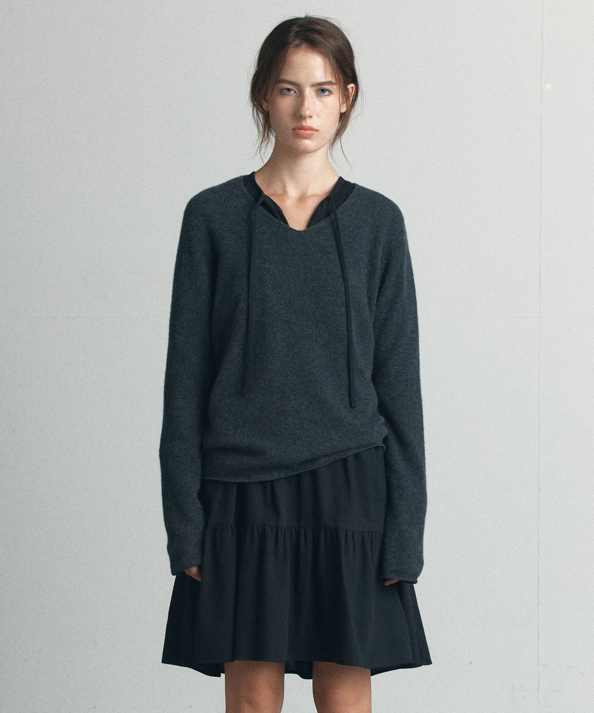 노운베러(KNOWNBETTER) Wholegarment V-neck wool knit [KNFW06KN10]_Charcoal