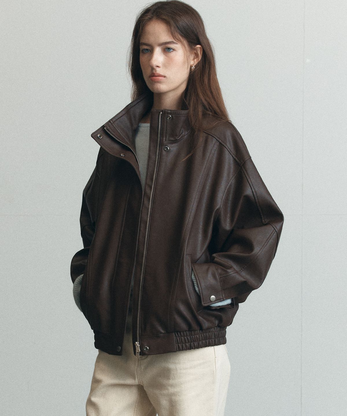 노운베러(KNOWNBETTER) High-neck oversized leather jumper [KNFW06JP06]_Brown