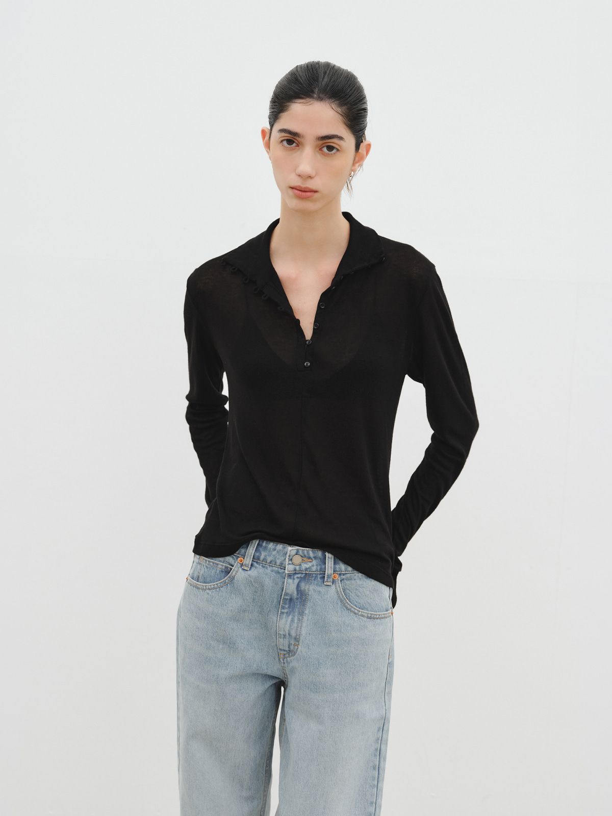 리플레인(REPLAIN) BUTTON-DOWN TURTLENECK TOP_BLACK