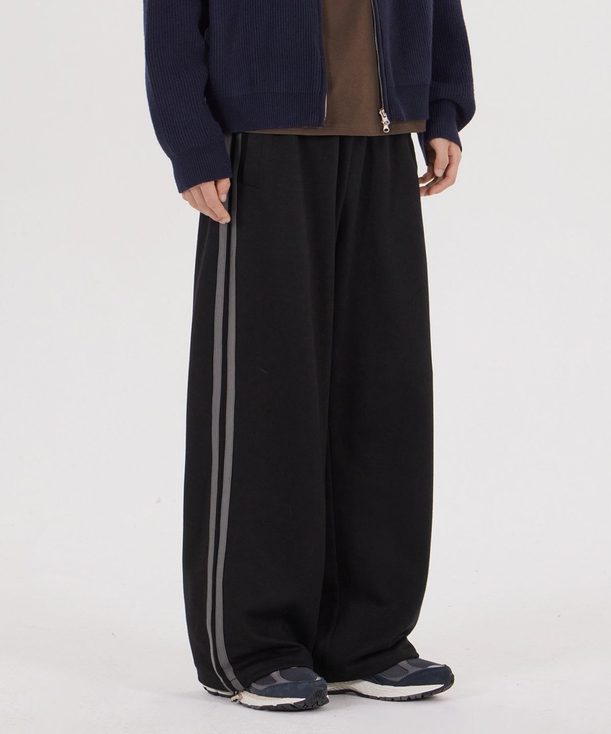 굿라이프웍스(GLW) [unisex] 사이드 라인 트랙 팬츠 블랙