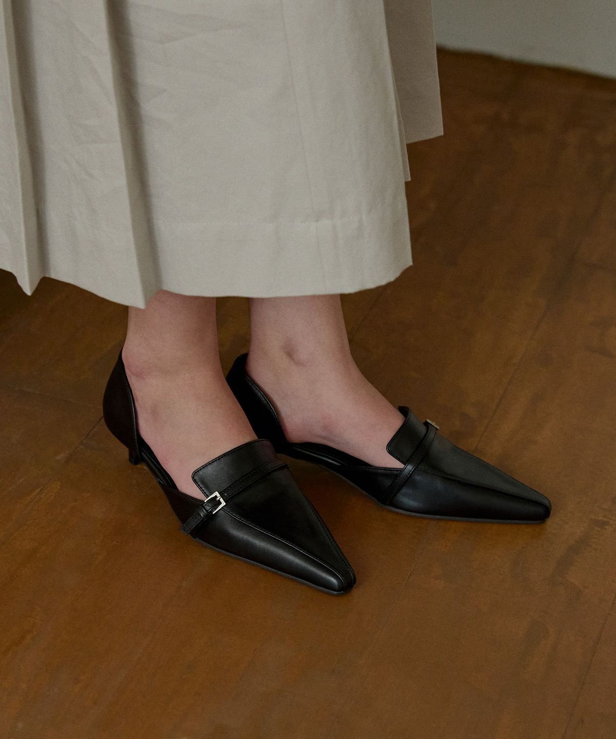 에퓨레(EPURE) TIEN Buckle Pumps (3color)