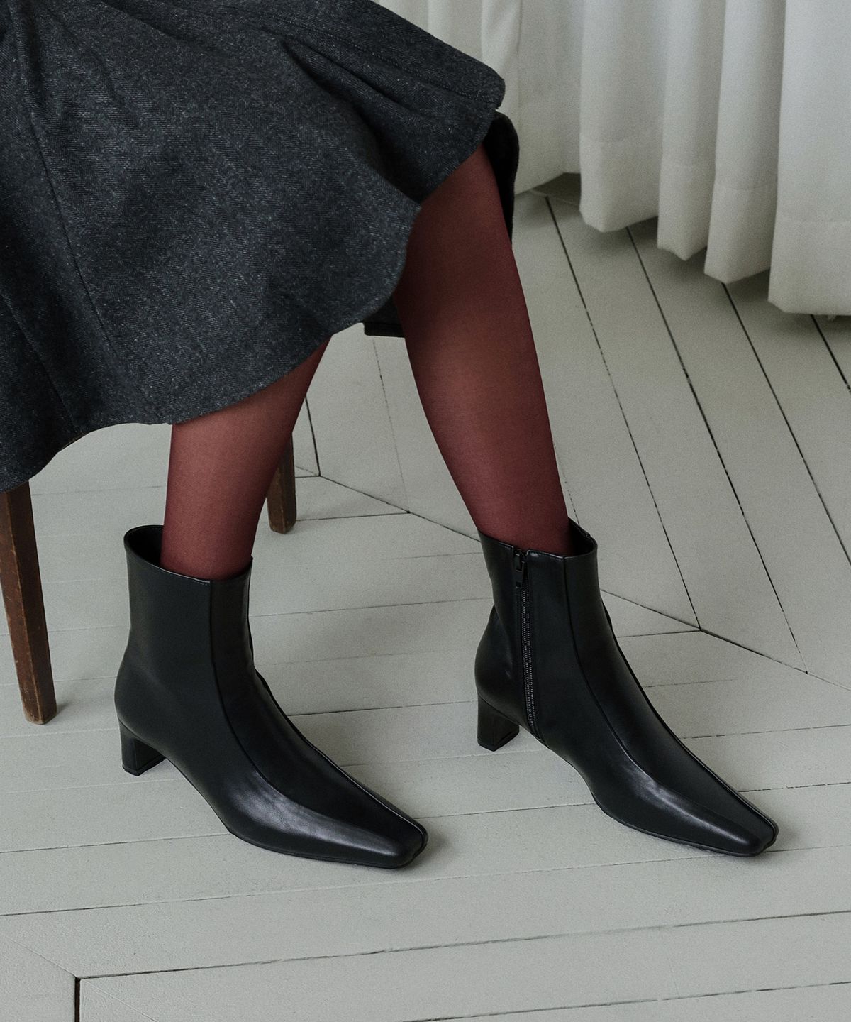 에퓨레(EPURE) SIU Square Ankle Boots (2color)