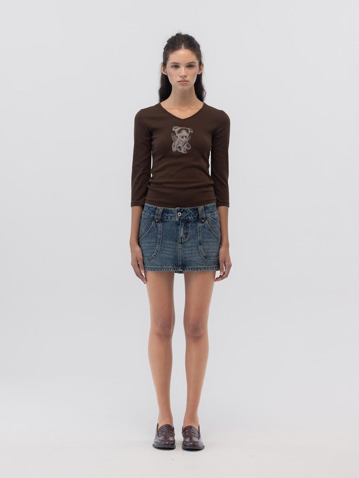 글로니(GLOWNY) CURVY DENIM MINI SKIRT (DEEP BLUE)