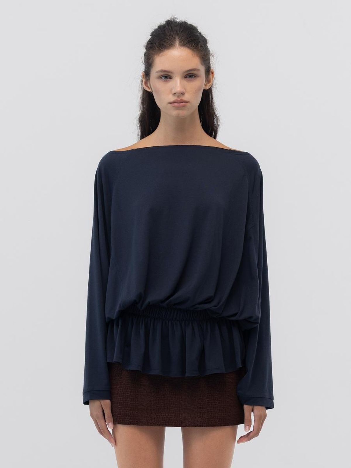글로니(GLOWNY) SWAY SHIRRING LONG SLEEVE (NAVY)