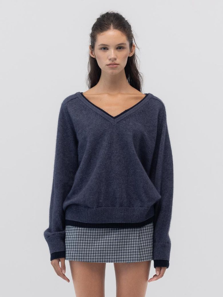 RACCOON HAZY LAYERED V-NECK KNIT (NAVY)