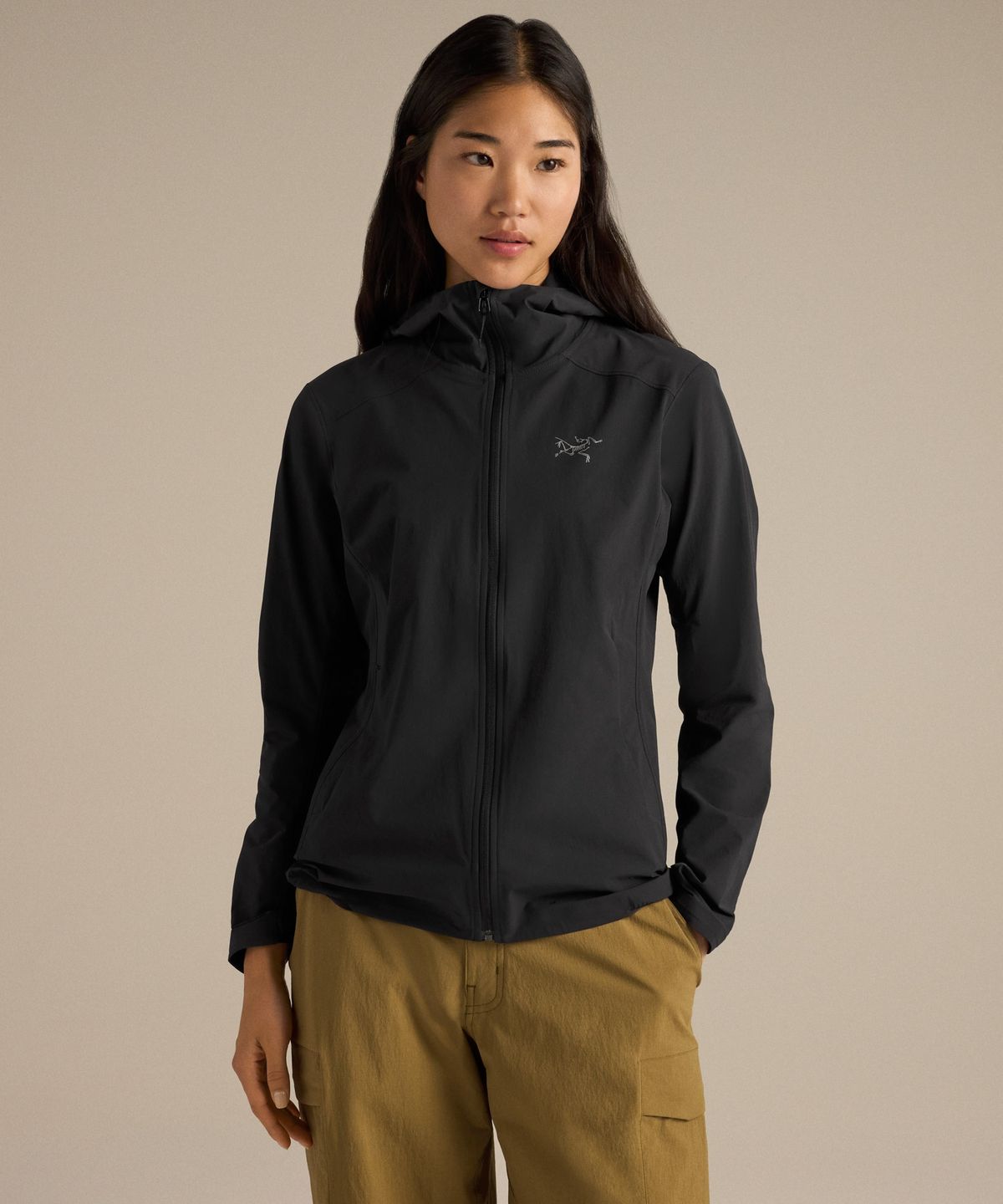 아크테릭스(ARCTERYX) 감마 라이트웨이트 후디 여성 - BLACK / AJQFW10924