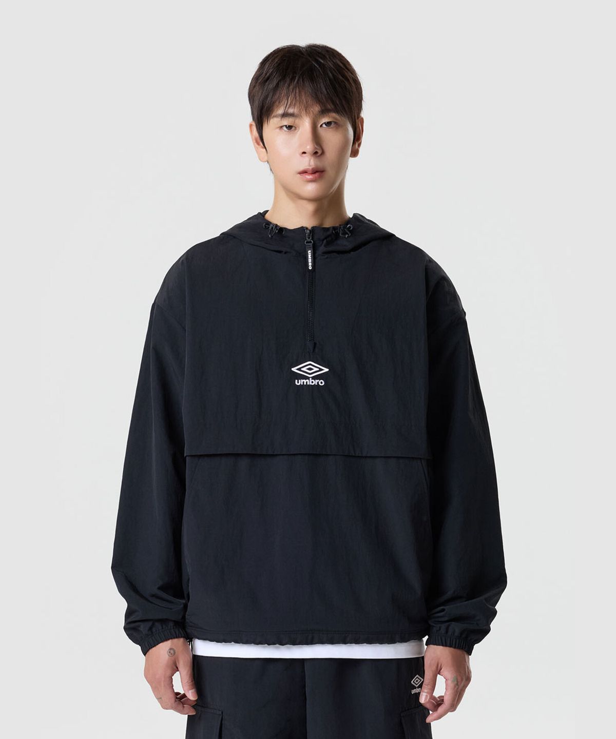 엄브로(UMBRO) 클래식 후드형 아노락 블랙 UR321CWT94