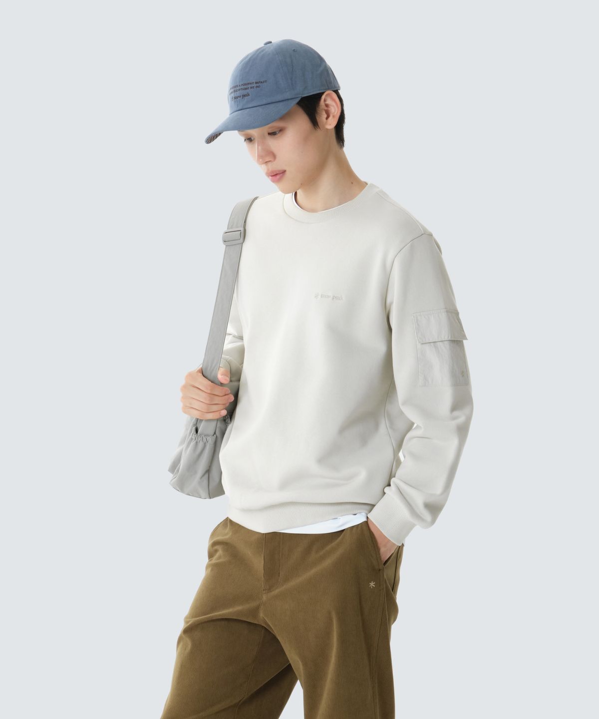 스노우피크 어패럴(SNOWPEAK APPAREL) 랜드 포켓 맨투맨 (S26FMFHT60) Stone Gray