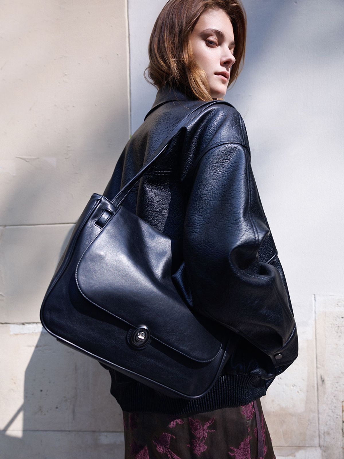 루에브르(LOEUVRE) Epure Shoulder Medium FA6AB395-FH
