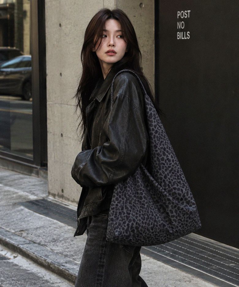 레오파드 스웨이드백
