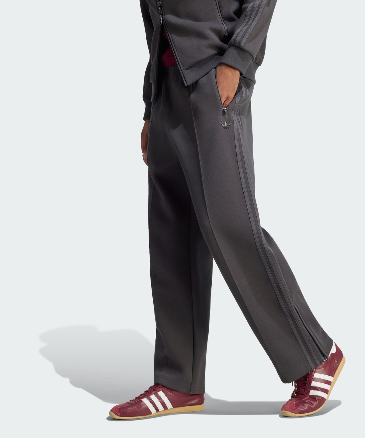 아디다스(ADIDAS) 베켄바우어 프리미엄 트랙 팬츠 KR6641