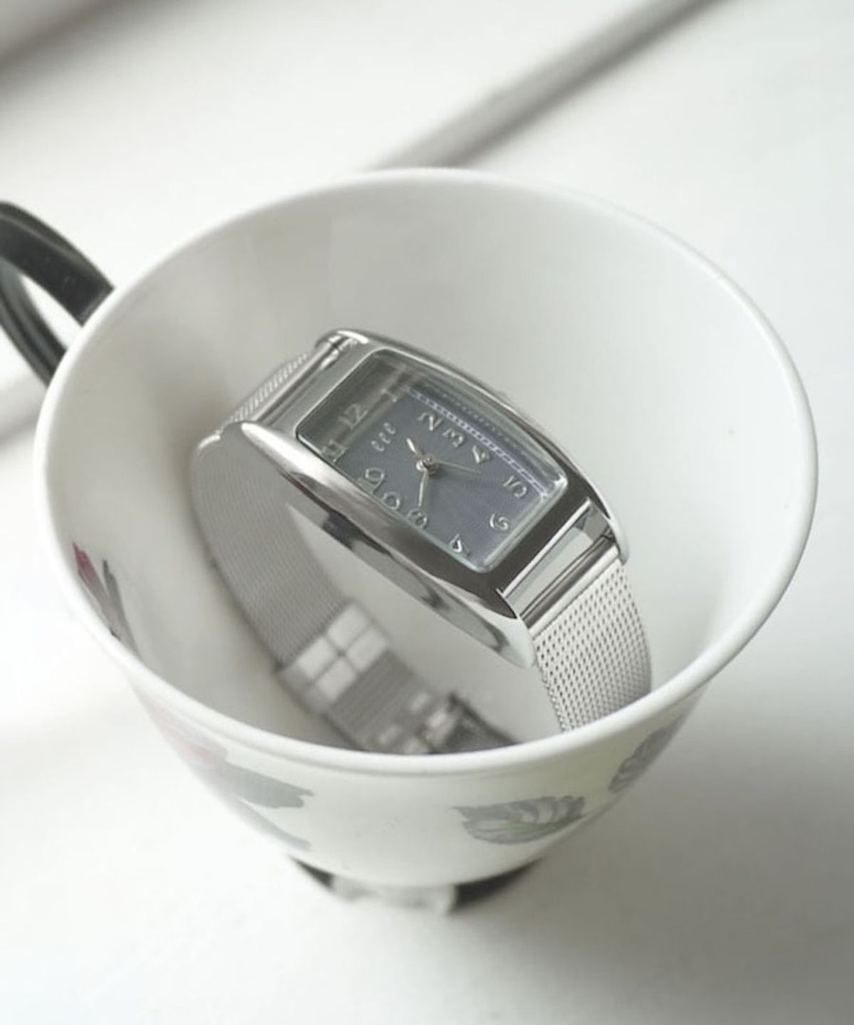 이스페이스(EEESPACE) Sunlight Watch (Charcoal)