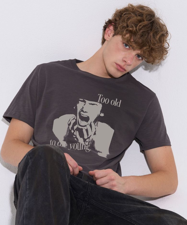 [PEALP X SEUNGHWAN] TOO OLD GRAPHIC T-SHIRT 58 (CHARCOAL)