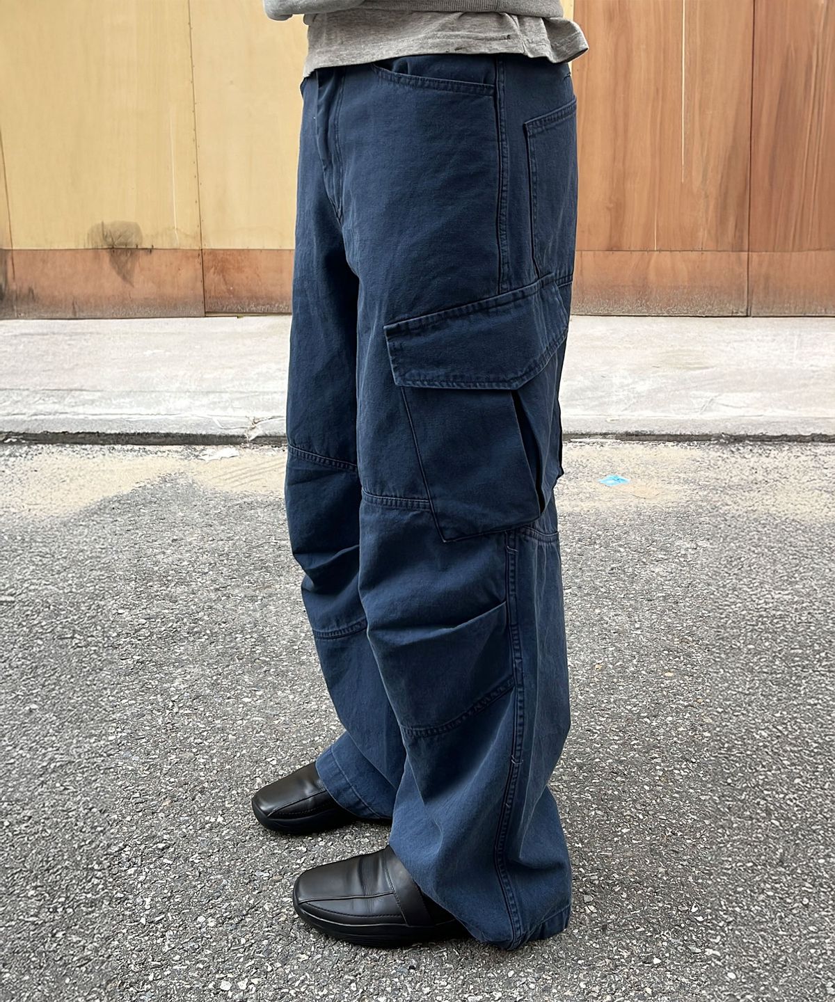 다이브인(DIVEIN) [DIVEIN X 무민서] WASHED VERN CARGO PANTS (BLUE)