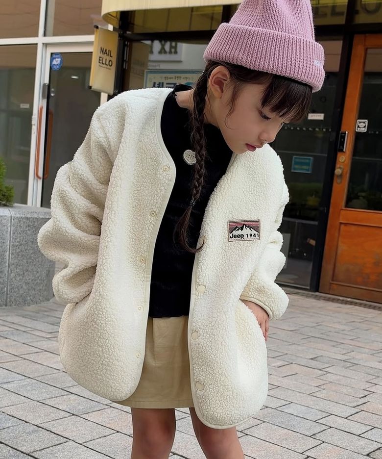 뽀글이 라운드넥 점퍼(KR5TZU196CE)