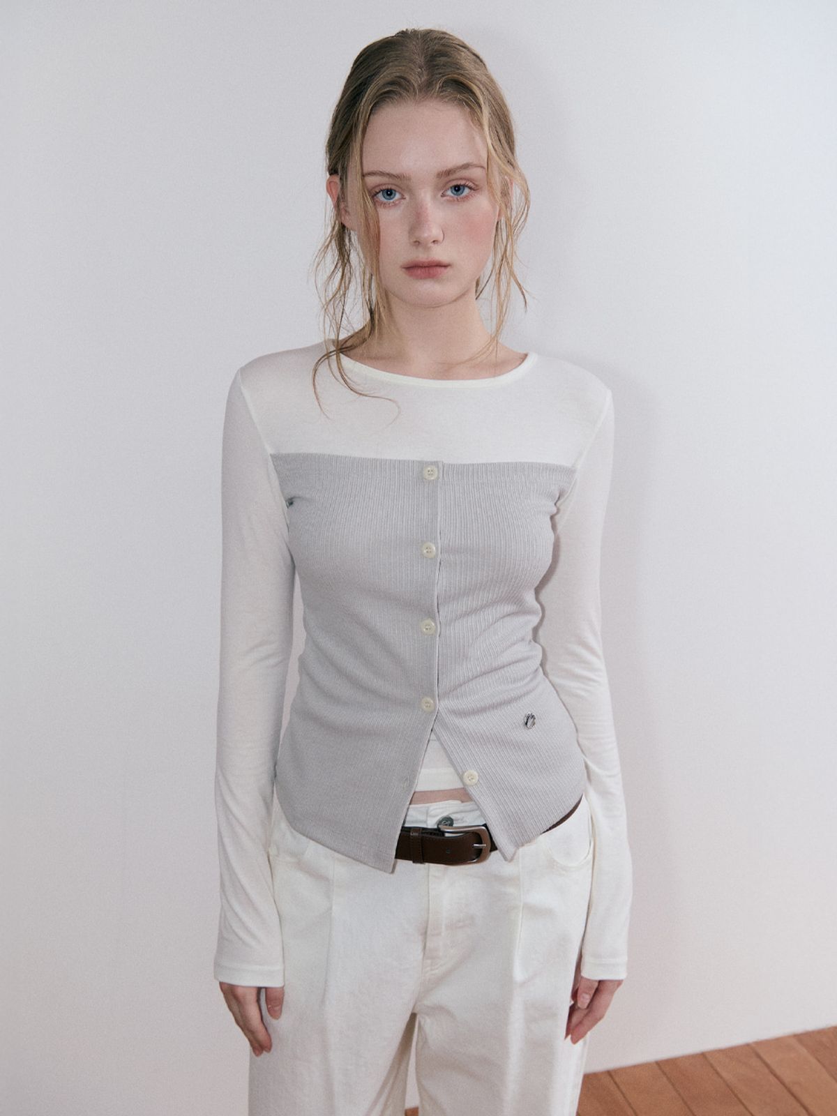 에트몽(ETMON) Ribbed Button Layered T-Shirt, Ash Beige