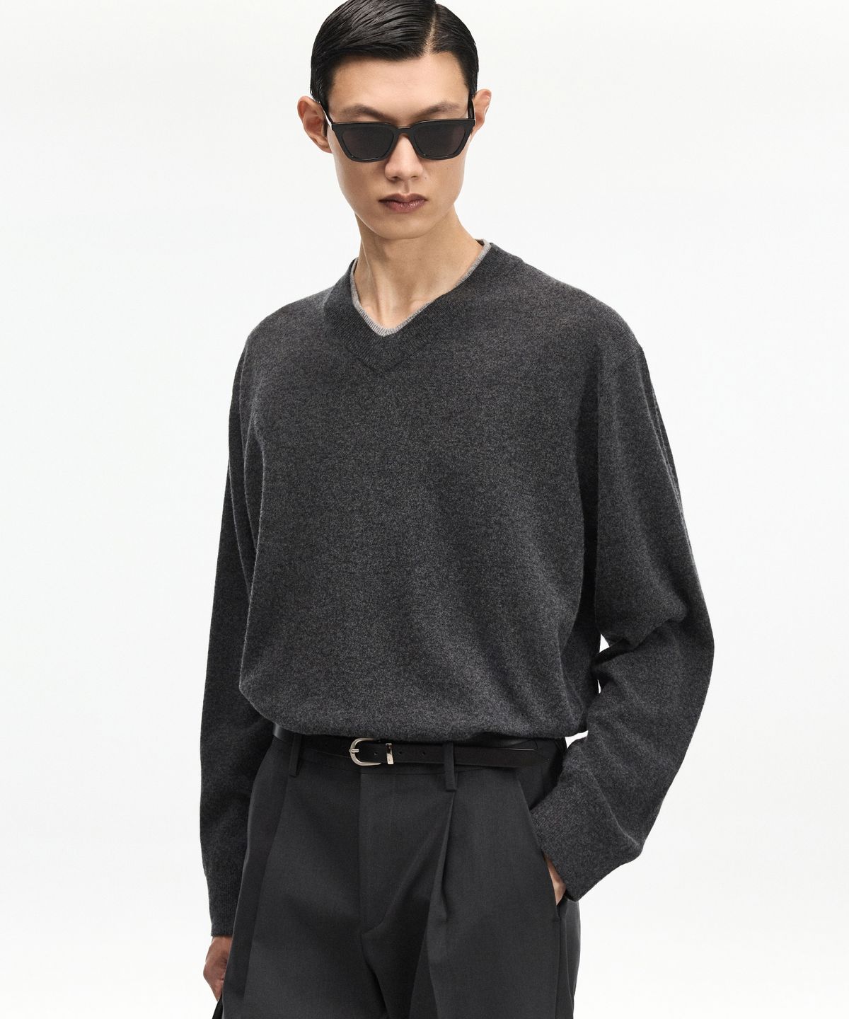티엔지티(TNGT) Layered V-Neck Knit Top (Grey) TNSW6F108G2