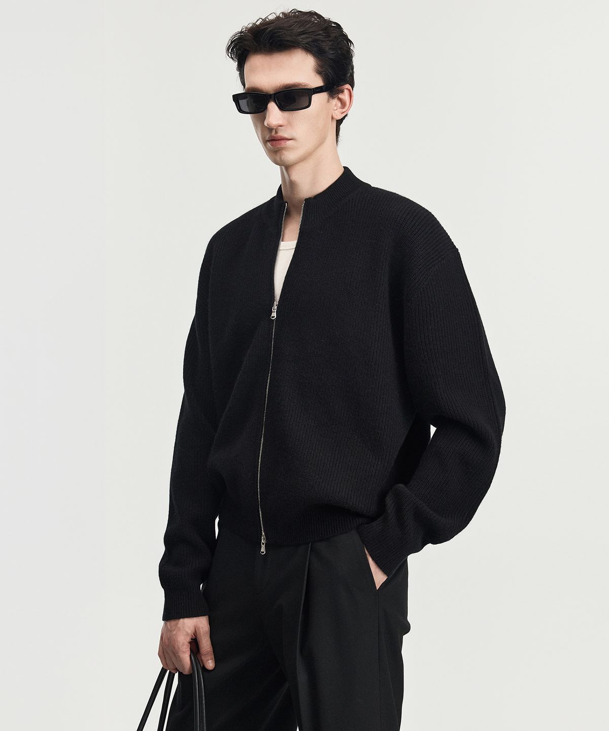 티엔지티(TNGT) Cashmere Blend Full-Zip Knit Top (Black) TNSW6F113BK