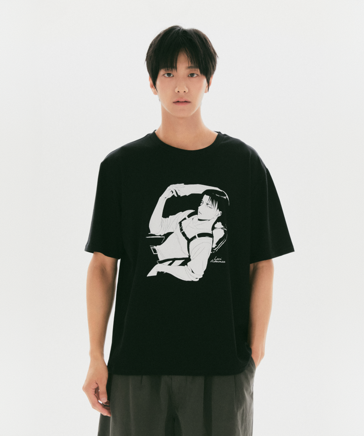 스파오(SPAO) [진격의거인] 반팔 티셔츠(Black)_SPRLG49U02