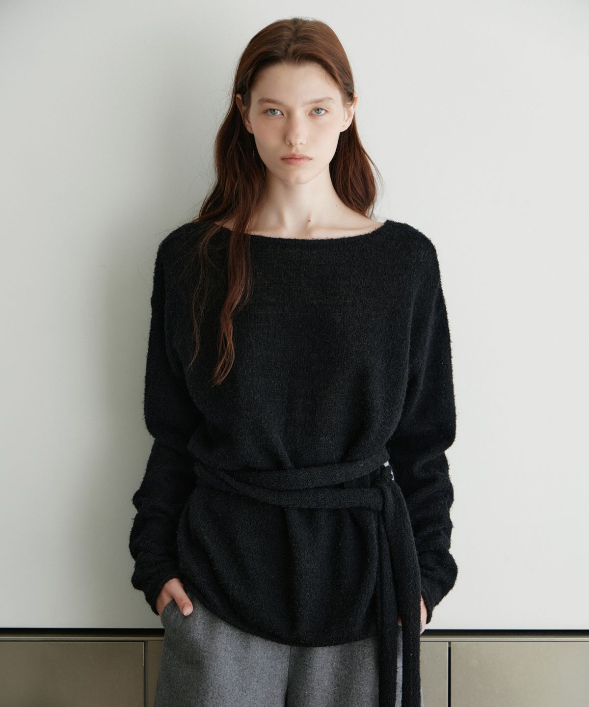 유라고(URAGO) Back to front mohair strap knit