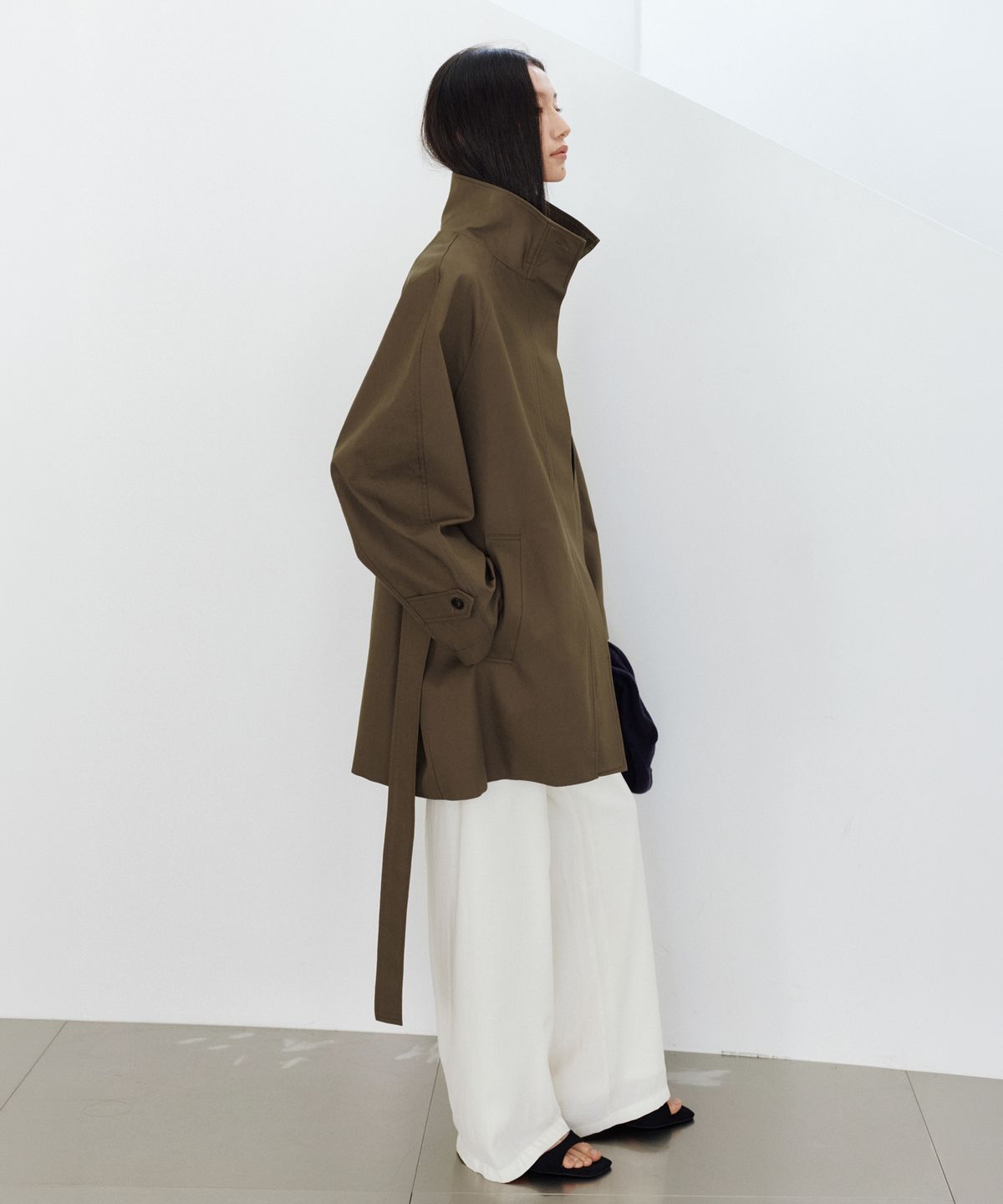 유라고(URAGO) High neck belted trench coat_Khaki brown