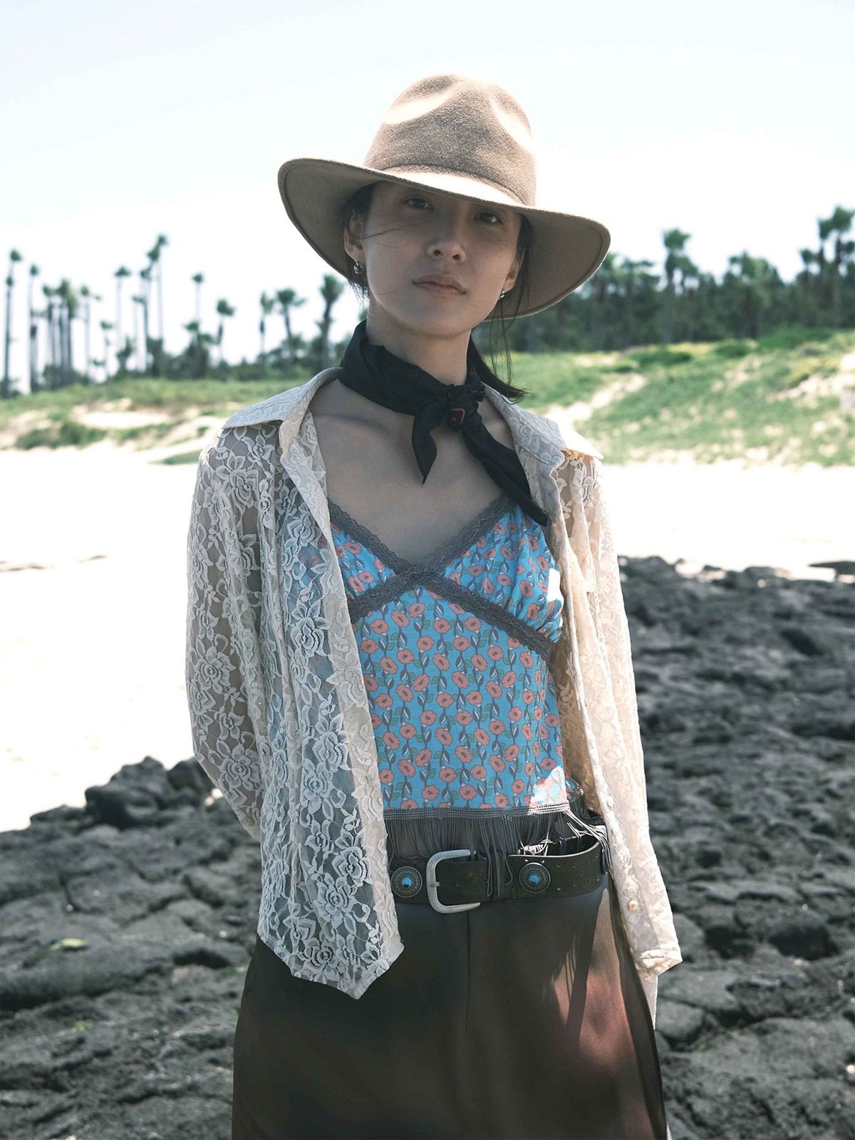 이히하(YEEHEEHAA) lolly tassel top (GY)