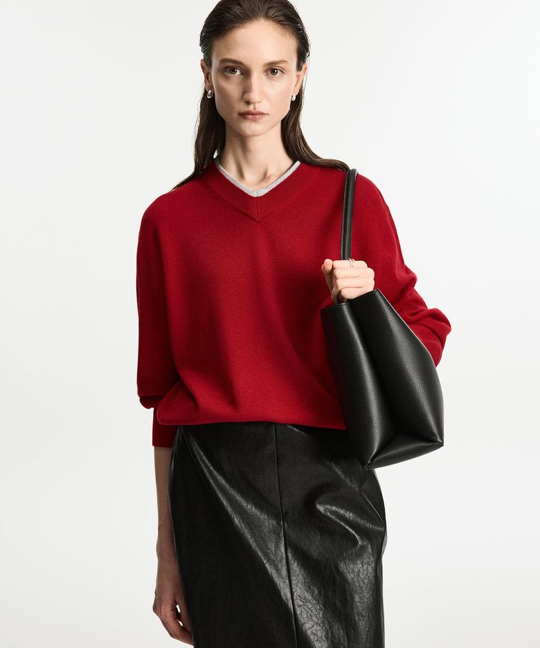 W Layered V-Neck Knit Top (Red) TNSW6F108R2