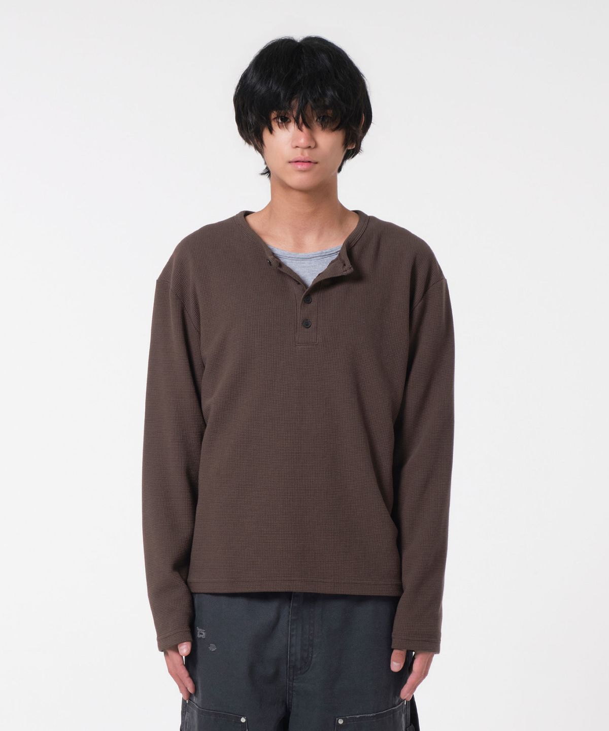 다이브인(DIVEIN) UNIFORM WAFFLE HENLEY NECK LONG SLEEVE (BROWN)