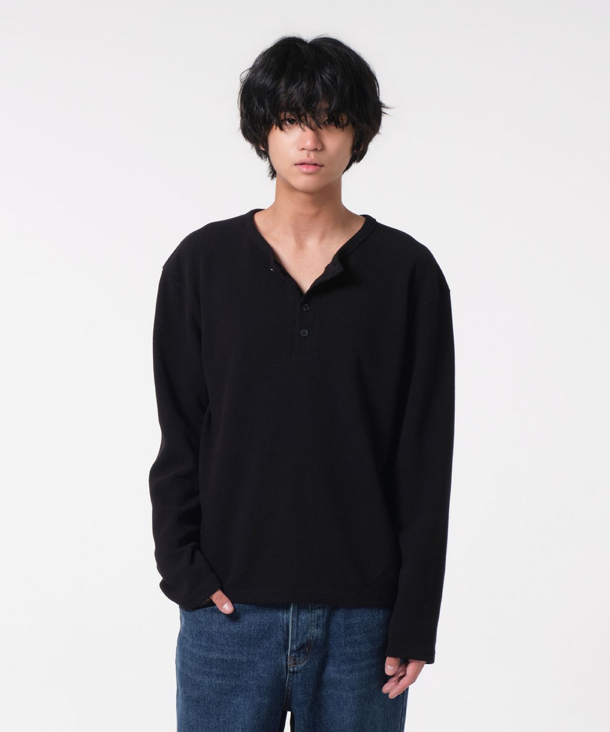 다이브인(DIVEIN) UNIFORM WAFFLE HENLEY NECK LONG SLEEVE (BLACK)