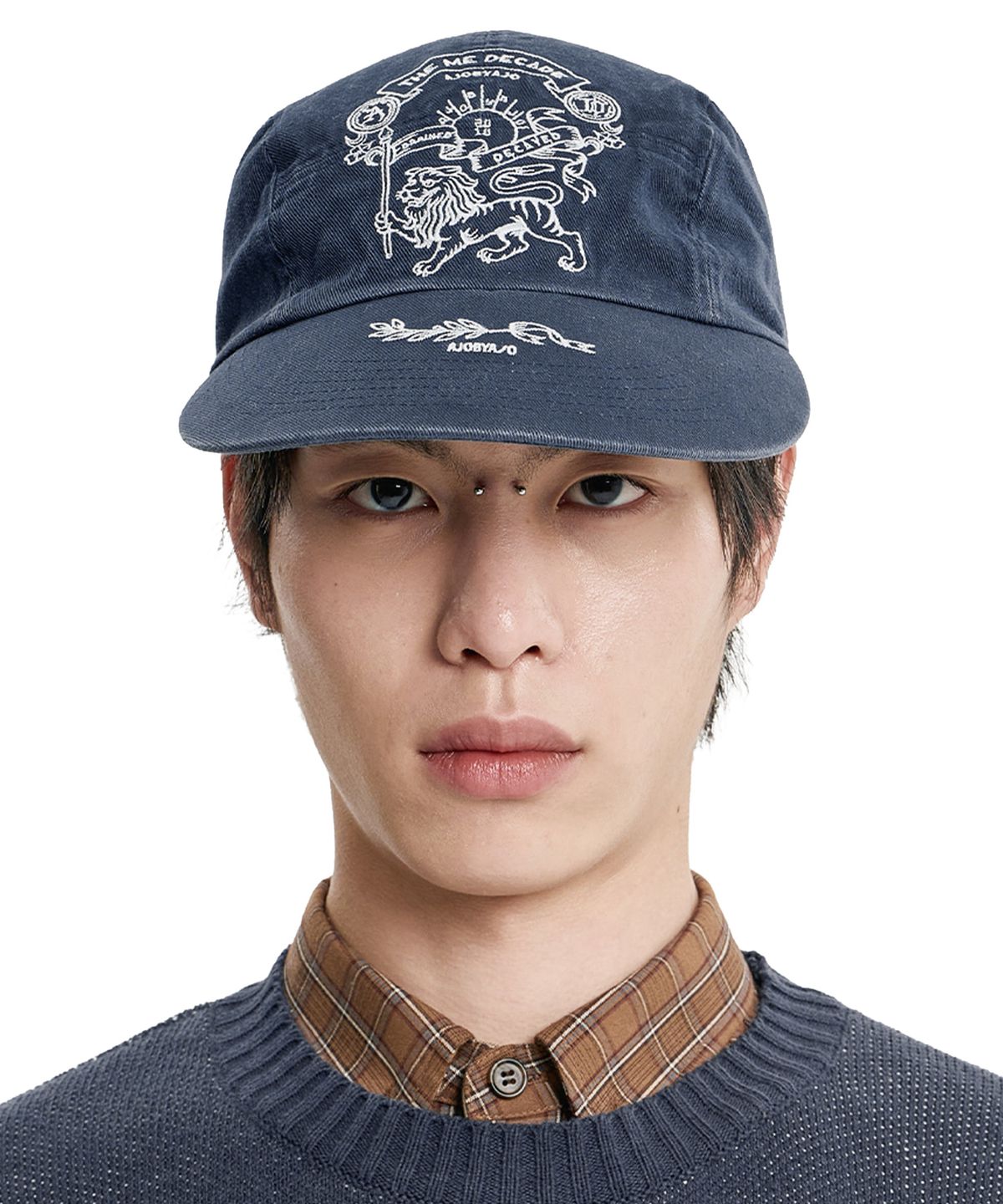 아조바이아조(AJOBYAJO) The Me Decade Emblem Camp Cap [NAVY]