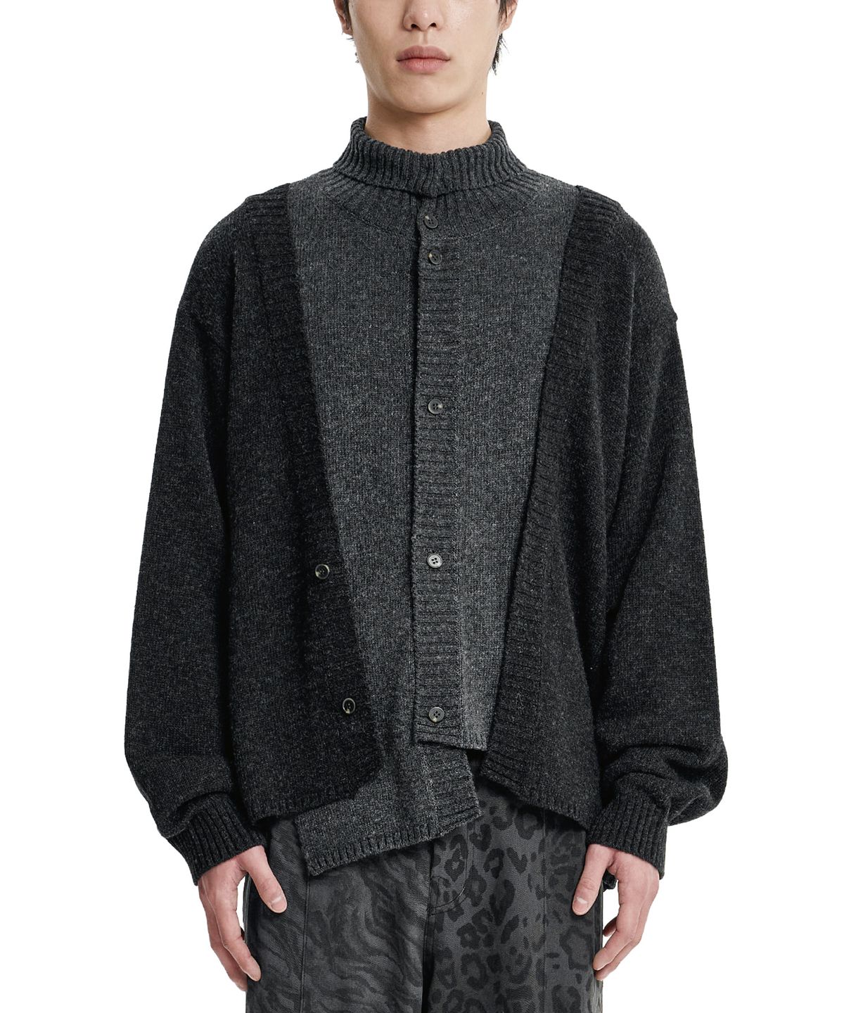 아조바이아조(AJOBYAJO) Double Layered Turtleneck Cardigan [CHARCOAL]