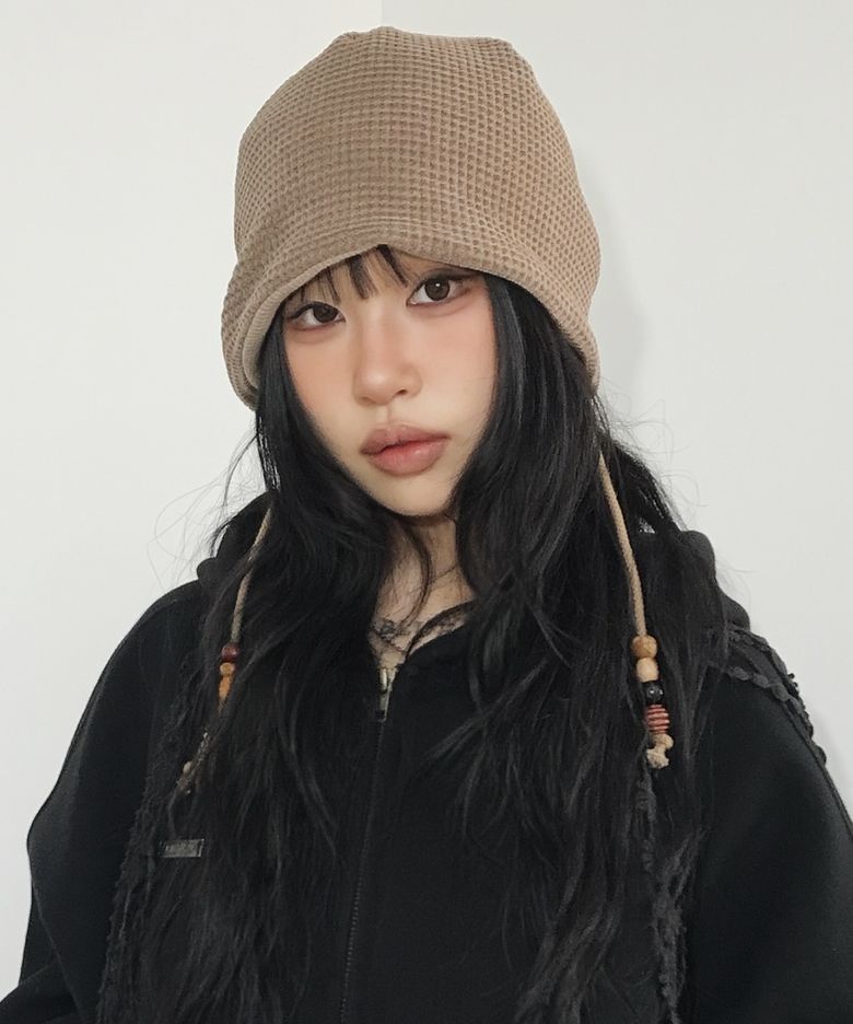 [ZGGU] Waffle Beaded String Beanie [BEIGE]