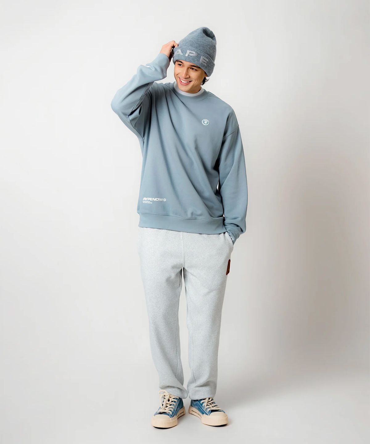 에이프(AAPE) AAPENOW 라운드로고 베이직 라운드넥 맨투맨 / AAPSWMC348XXPGYK