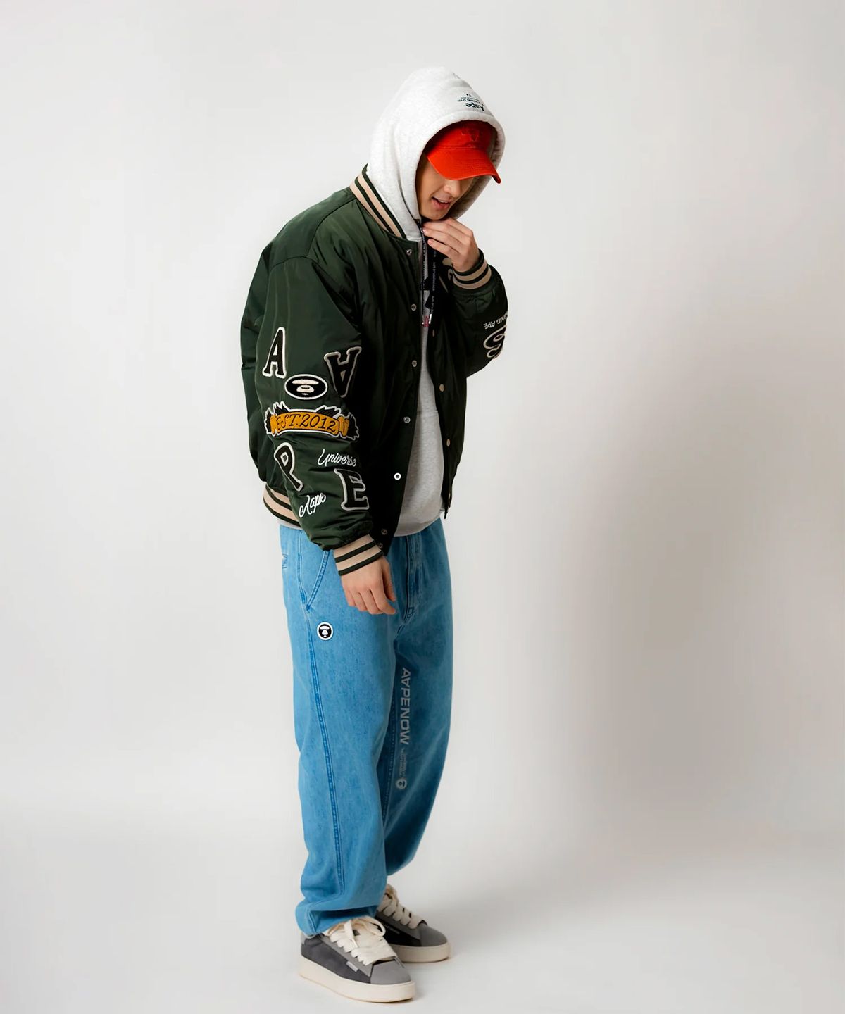 에이프(AAPE) 문페이스 콜라쥬 뱃지 베이스볼 재킷 / AAPJKM7742XXPGRD