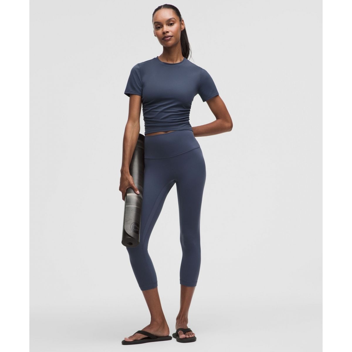 룰루레몬(LULULEMON) Align No Line™ 하이라이즈 크롭 21inch  DDND